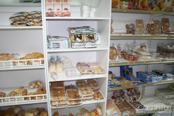 Heladería Pastelería LA CUEVA